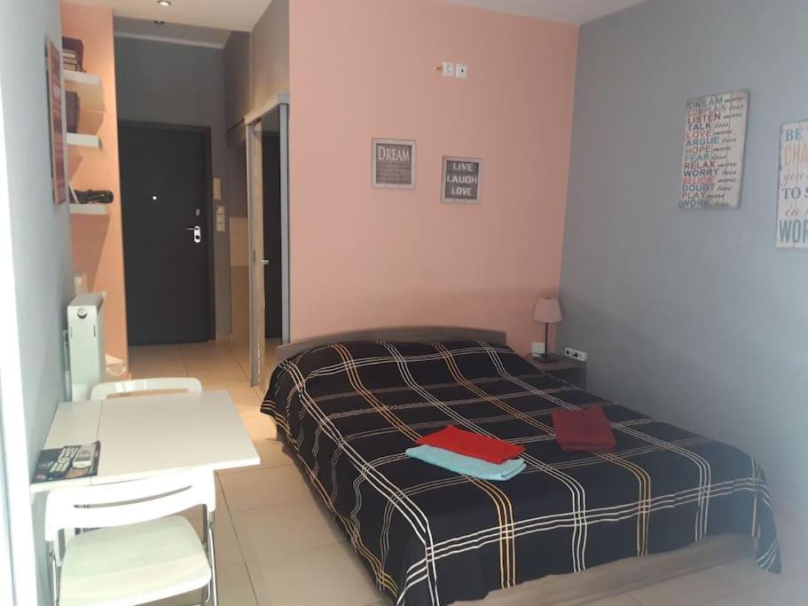 Ideally Located Apartment In Central Ateny Zewnętrze zdjęcie